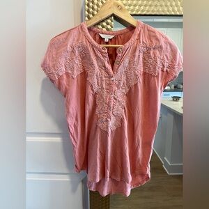 Lucky Brand Women's Embroidered Coral Cotton Top - Size Small